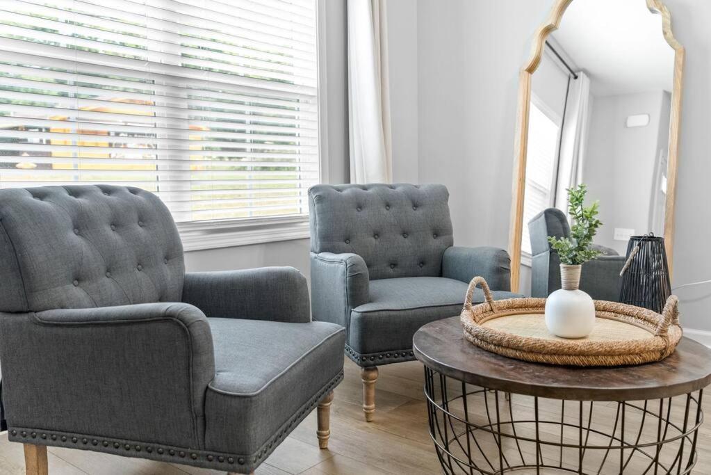 One-Of-A-Kind Smart, Cookie Themed Home For Up To 6 클락스빌 외부 사진