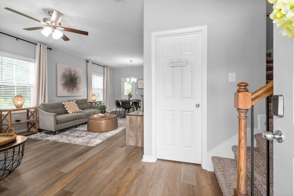 One-Of-A-Kind Smart, Cookie Themed Home For Up To 6 클락스빌 외부 사진